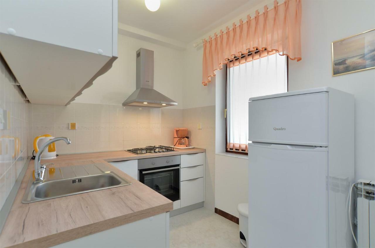 Apartment Gracijela 827 Medulin Exteriör bild